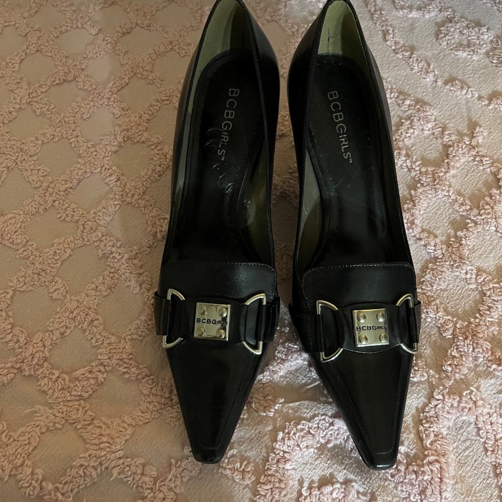 BCBG BLACK HEELS SIZE 6